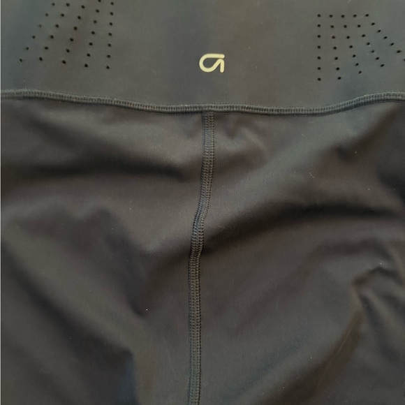Gap Fit sculpt Revolution crop pocket legging. Navy Size L - Picture 3 of 4